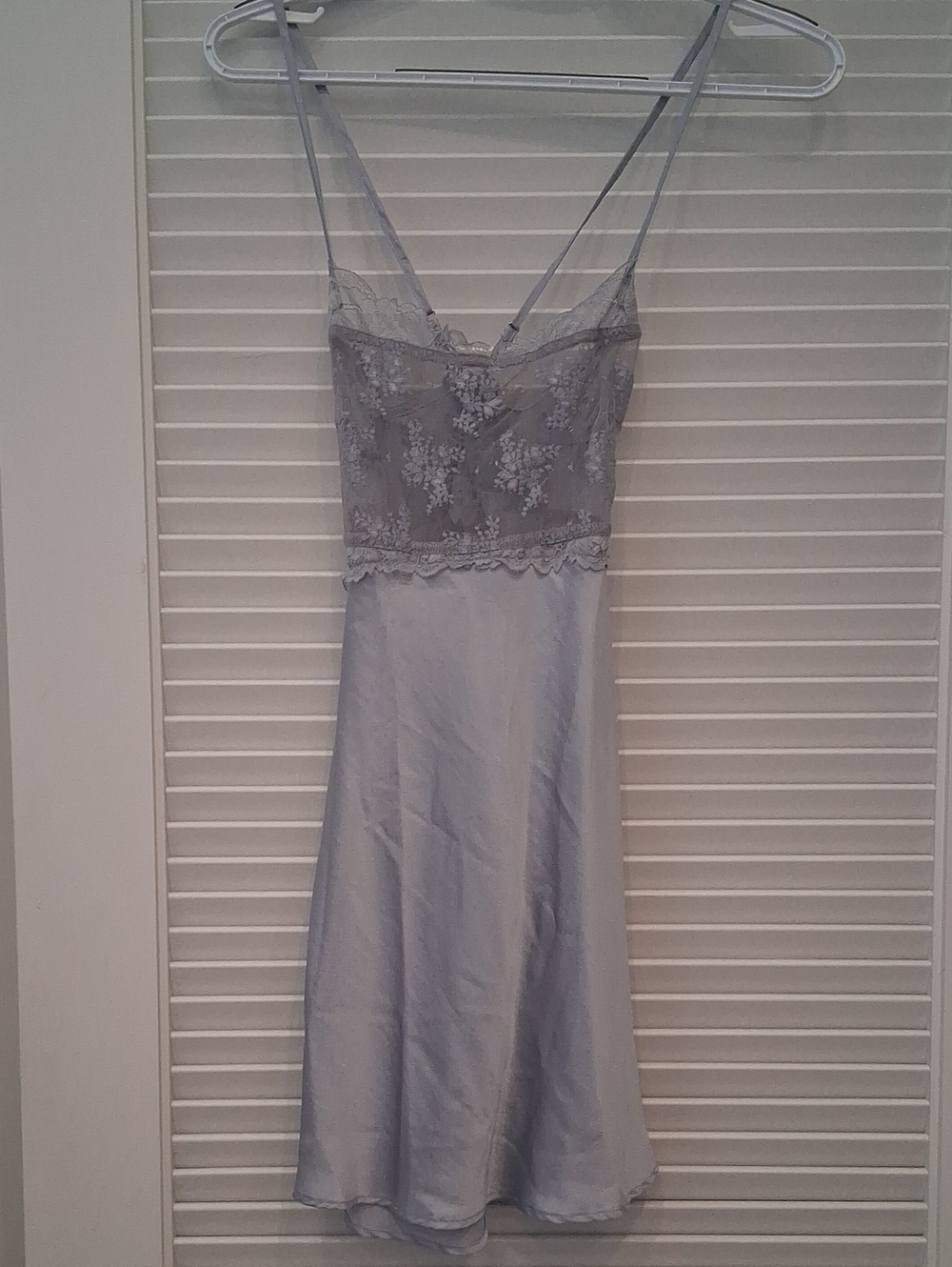 Free People XS Lace Slip Mini Dress Gray Dawn 0B1465705 Exposed Back